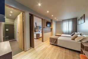 ラグジュアリー ルーム | ミニバー、セーフティボックス (室内)、デスク、ノートパソコン用作業スペース