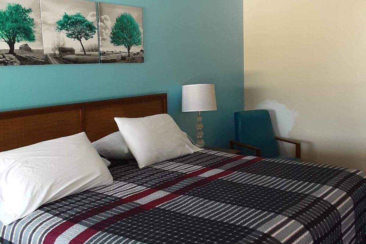 Ponce De Leon Motel, Ponce De Leon Reviews & Hotel Deals Book at