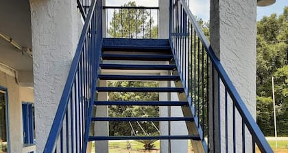 Ponce De Leon Motel