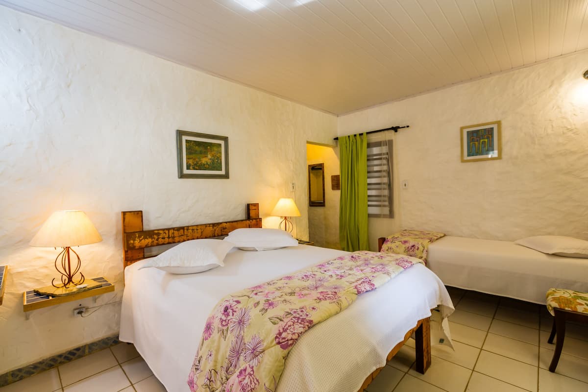 Habitación doble | Escritorio, wifi gratis, ropa de cama