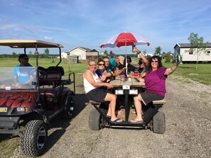 Golf cart - Maitland Shores Trailer Park & Marina (Haldimand County)