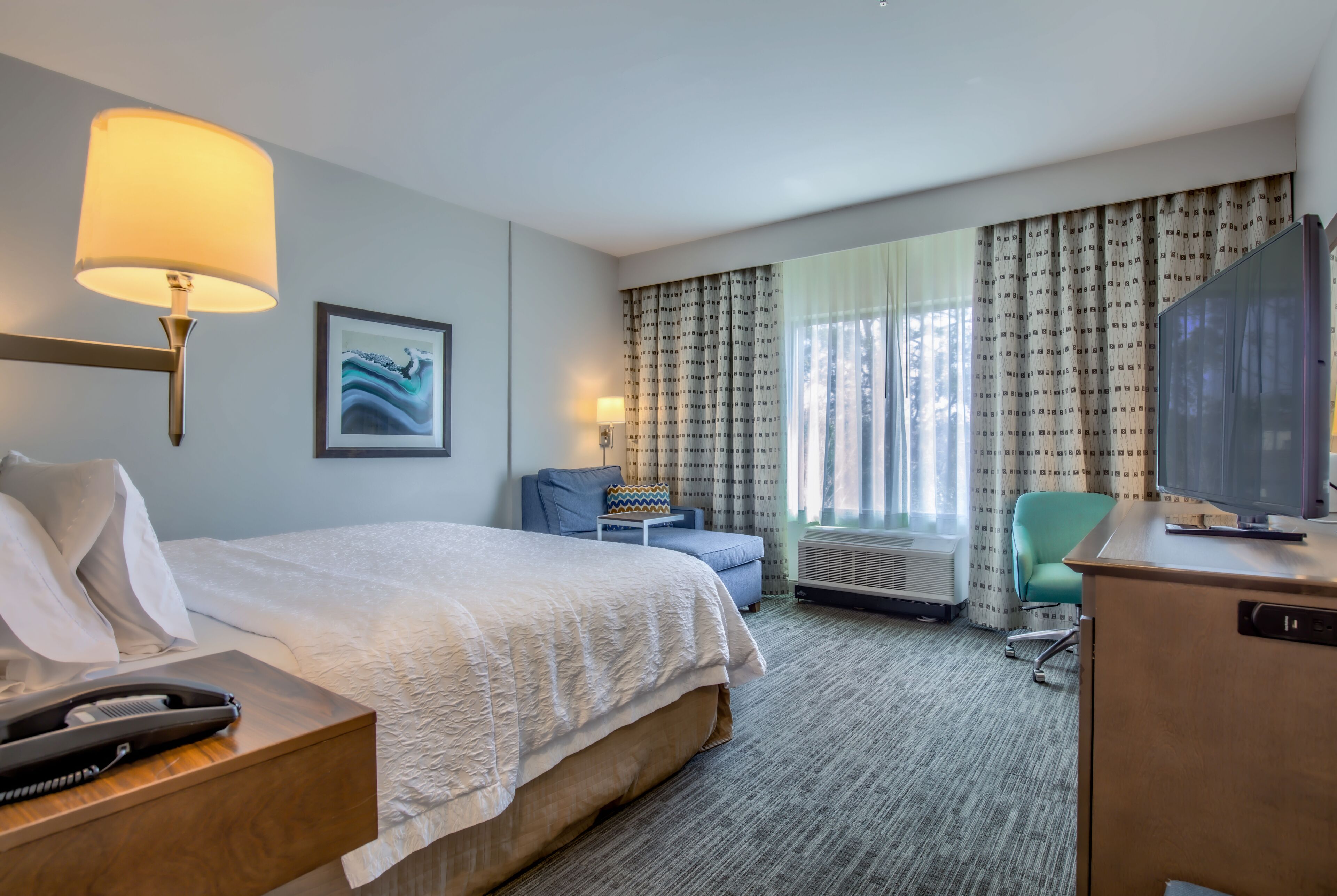 room, 1 king bed, non smoking, refrigerator & microwave | in-room safe, desk, iron/ironing board, cots/infant beds