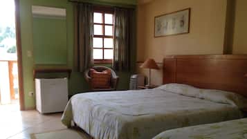 Standard Triple Room | Minibar, free cribs/infant beds, free WiFi, bed sheets