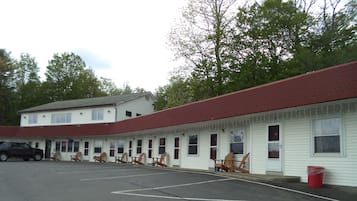 Fachada de la propiedad