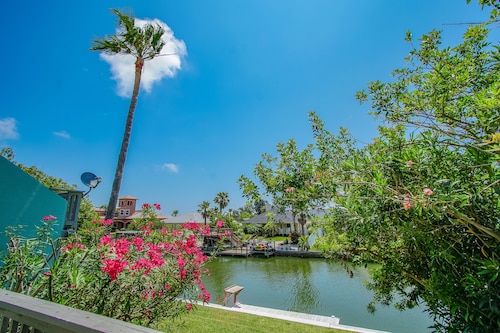 Multi Resorts at Puente Vista