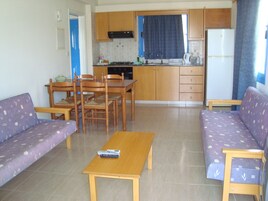 Lejlighed - balkon - havudsigt | Opholdsområde | Fladskærms-tv, bordtennisbord