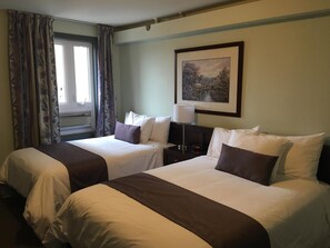 Schreibtisch, Bügeleisen/Bügelbrett, kostenloses WLAN