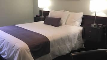 Chambre Double, salle de bains privée | Bureau, fer et planche à repasser, Wi-Fi gratuit