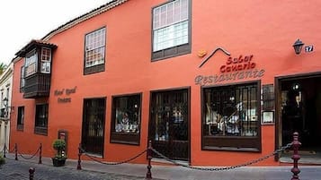 Fachada del alojamiento