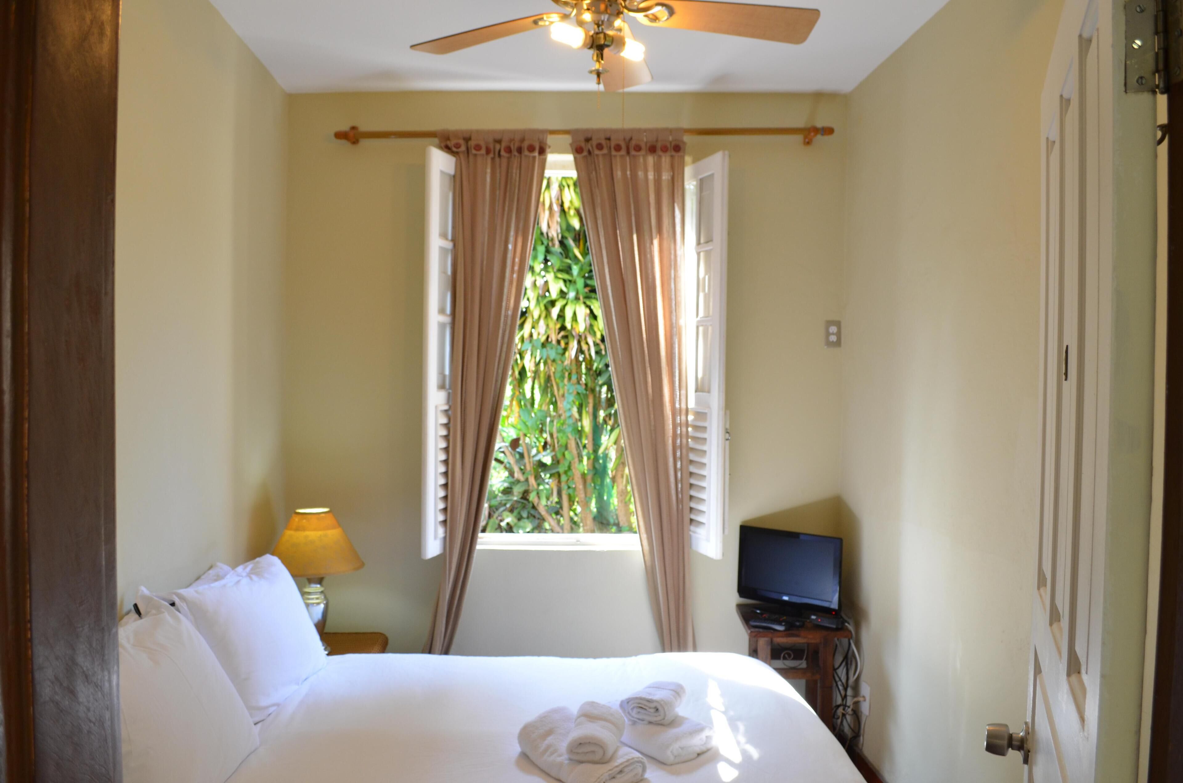 Minibar, blackout curtains, free WiFi, bed sheets