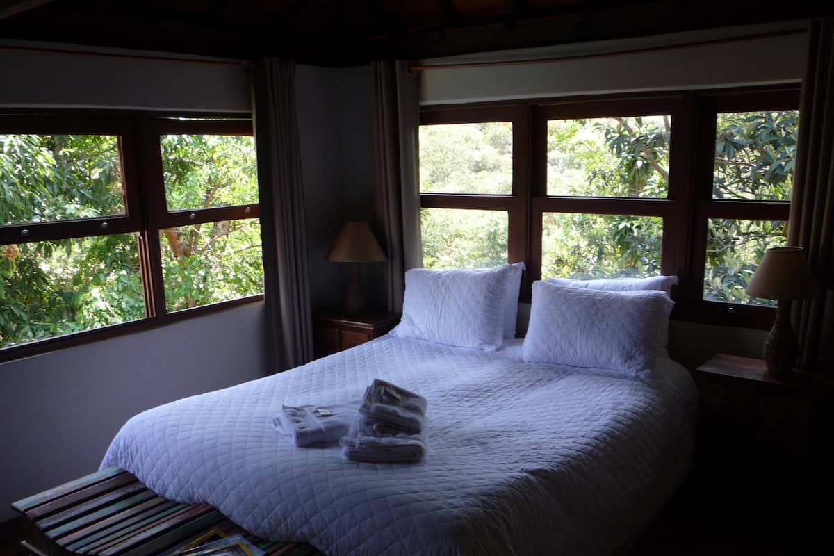 Minibar, cortinas blackout, wifi gratis y ropa de cama