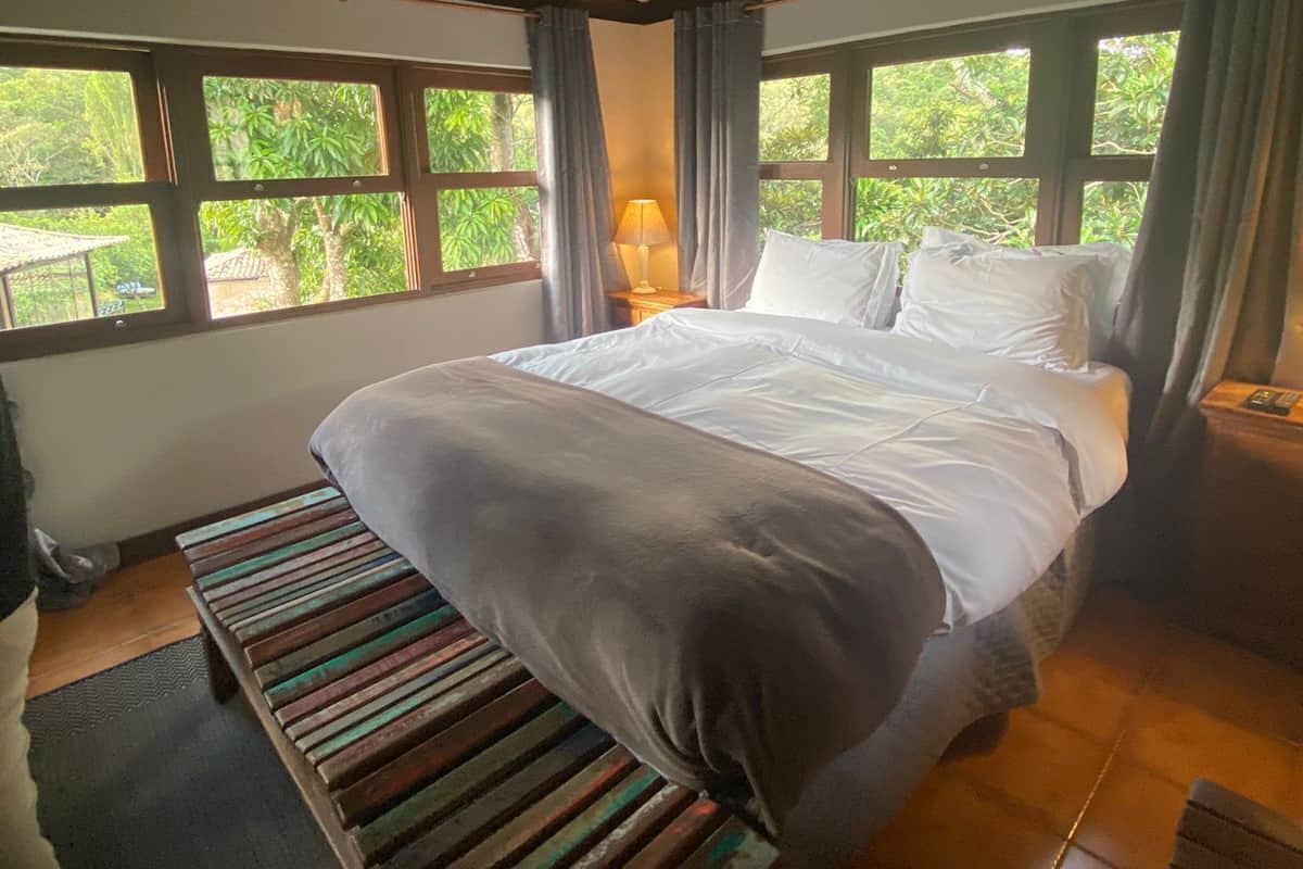 Habitación, vista a la montaña (Master) | Minibar, cortinas blackout, wifi gratis y ropa de cama