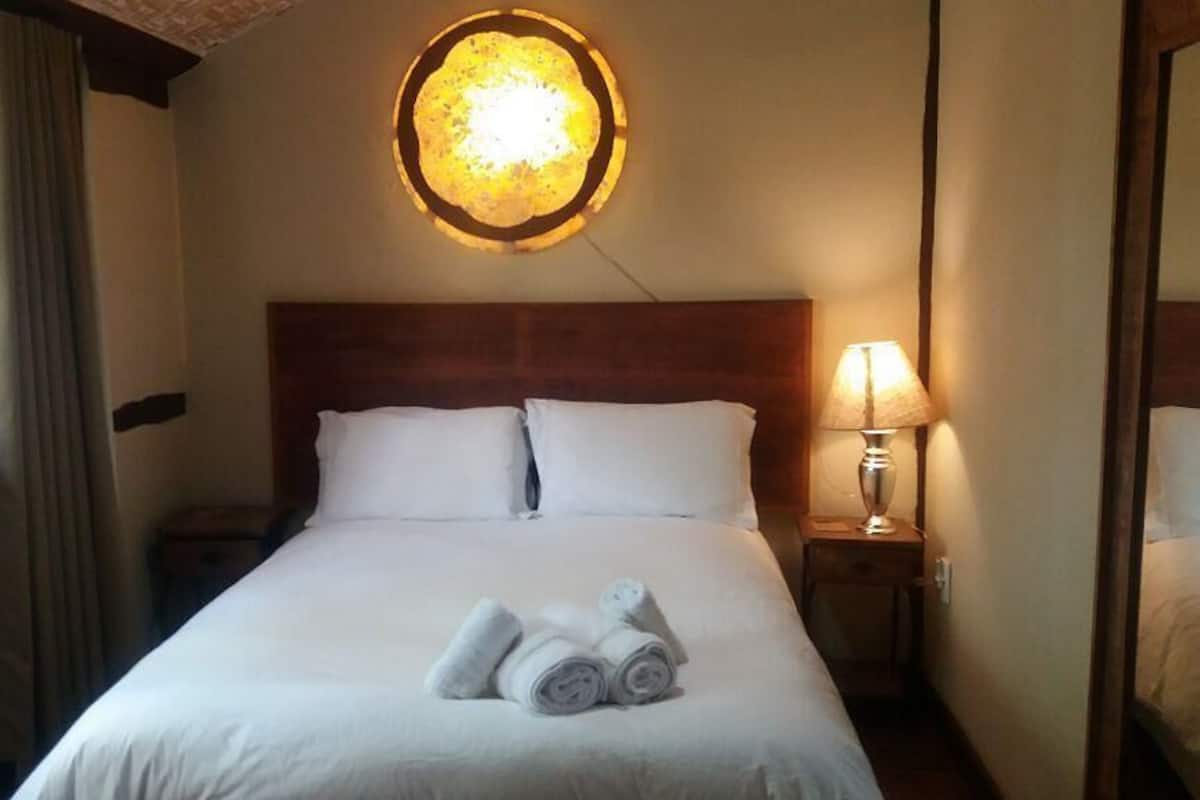 Minibar, cortinas blackout, wifi gratis y ropa de cama
