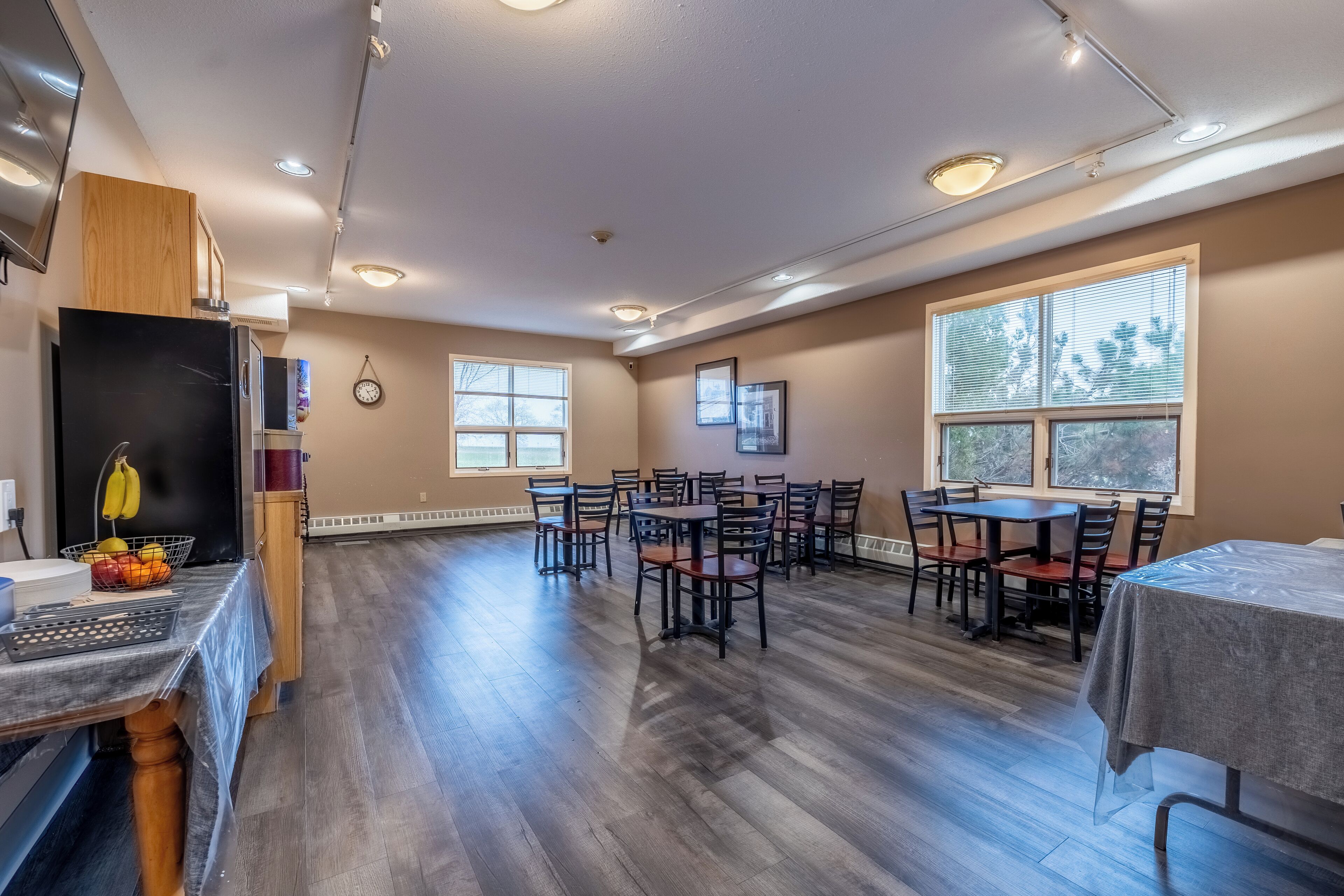 Free daily continental breakfast