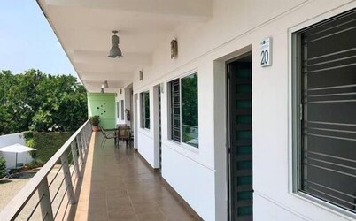 Hotel & Suites Mo Sak