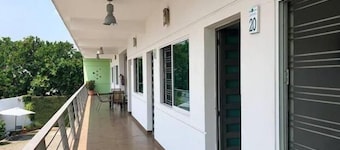Hotel & Suites Mo Sak
