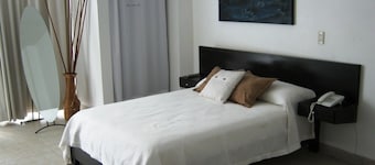 Hotel & Suites Mo Sak