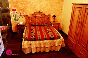 Rollaway beds, free WiFi