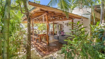 Luxury-Villa, 2 Schlafzimmer, Meerblick, Meerseite | Strand-/Meerblick