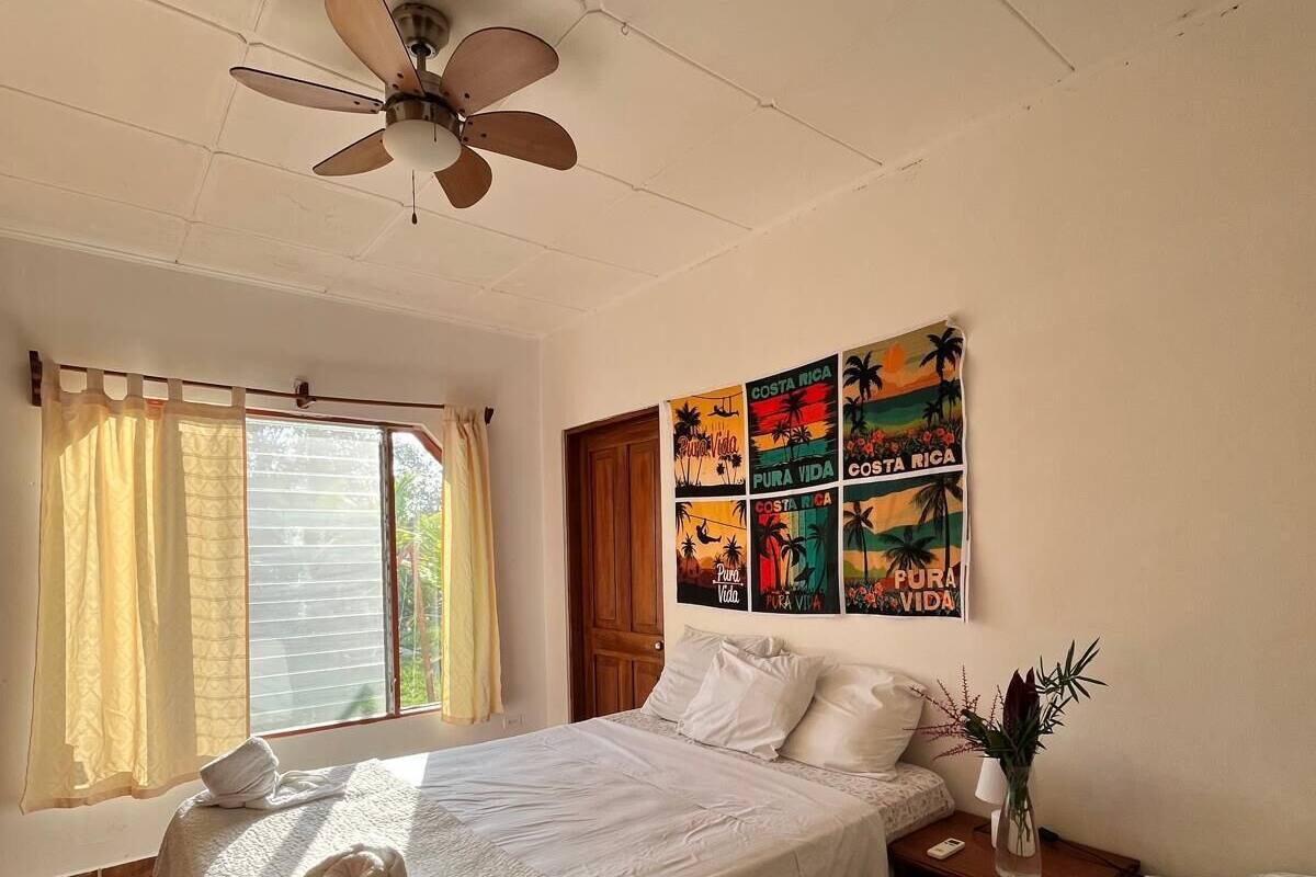 Premium bedding, cribs (free), rollaway beds (free), WiFi (free)