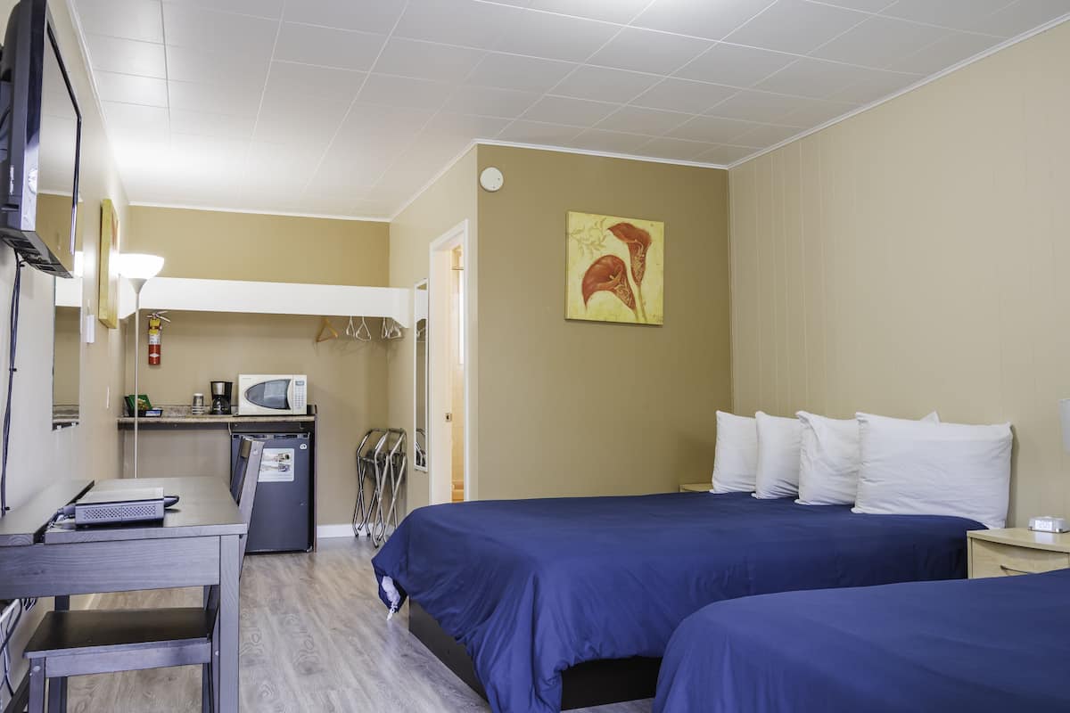 Family Double Room | Desk, blackout drapes, iron/ironing board, free WiFi