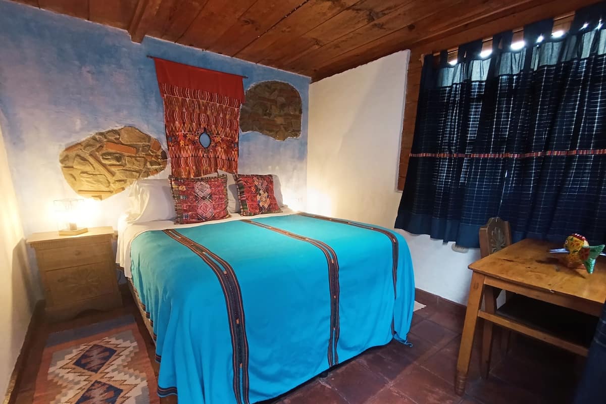 Double Room, 1 Double Bed, Shared Bathroom, Upstairs | Seprai antialergi, Wi-Fi gratis, dan seprai linen