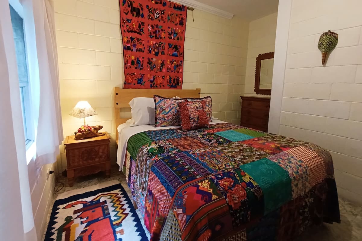 Kamar Double Standar, 1 Tempat Tidur Double, kamar mandi umum, lantai dasar | Seprai antialergi, Wi-Fi gratis, dan seprai linen