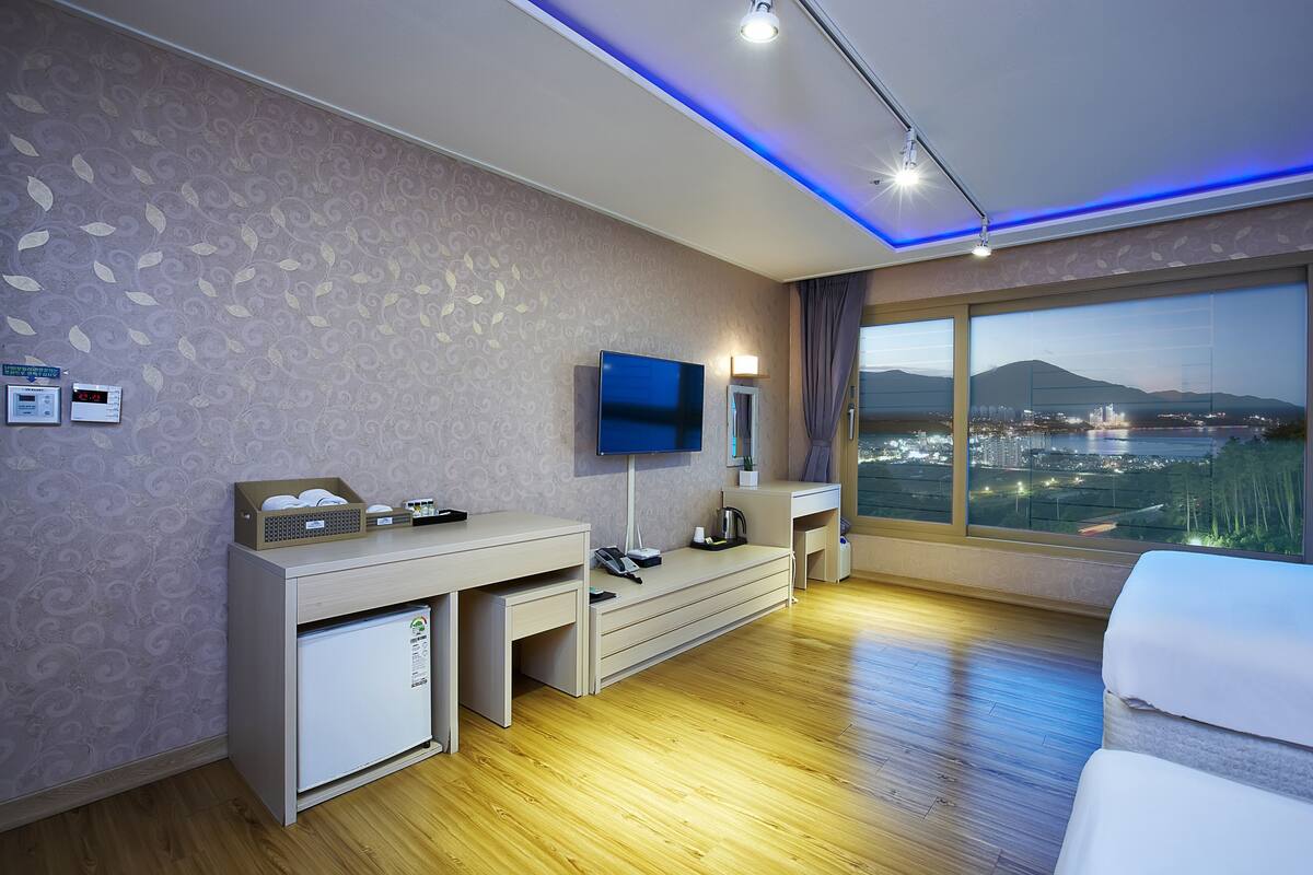 Wifi gratis y ropa de cama