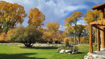 5. Mt. Oxford Room | Terrasse/Patio