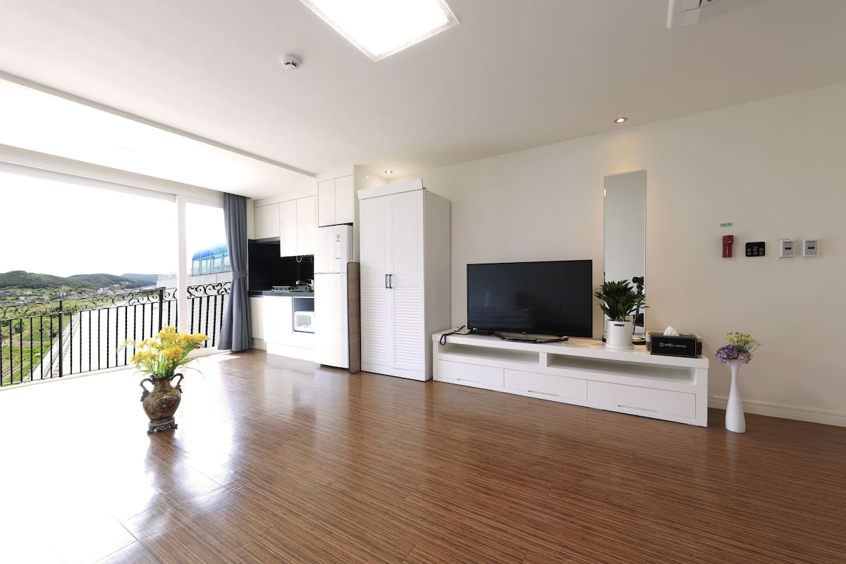 traditional room (annex building) | blackout curtains, free wifi, bed sheets