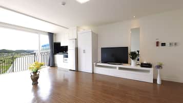 Traditional Room (Annex Building) | Langsir/tirai gelap terus, Wi-fi percuma, cadar katil