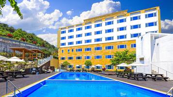 Facciata della struttura