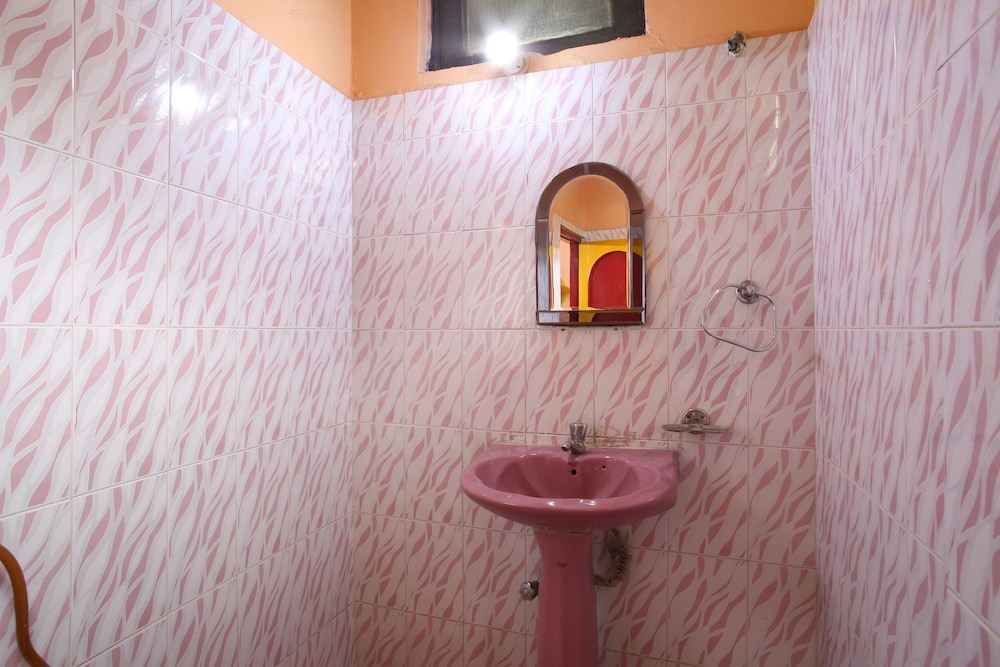 Govind Hotel by null