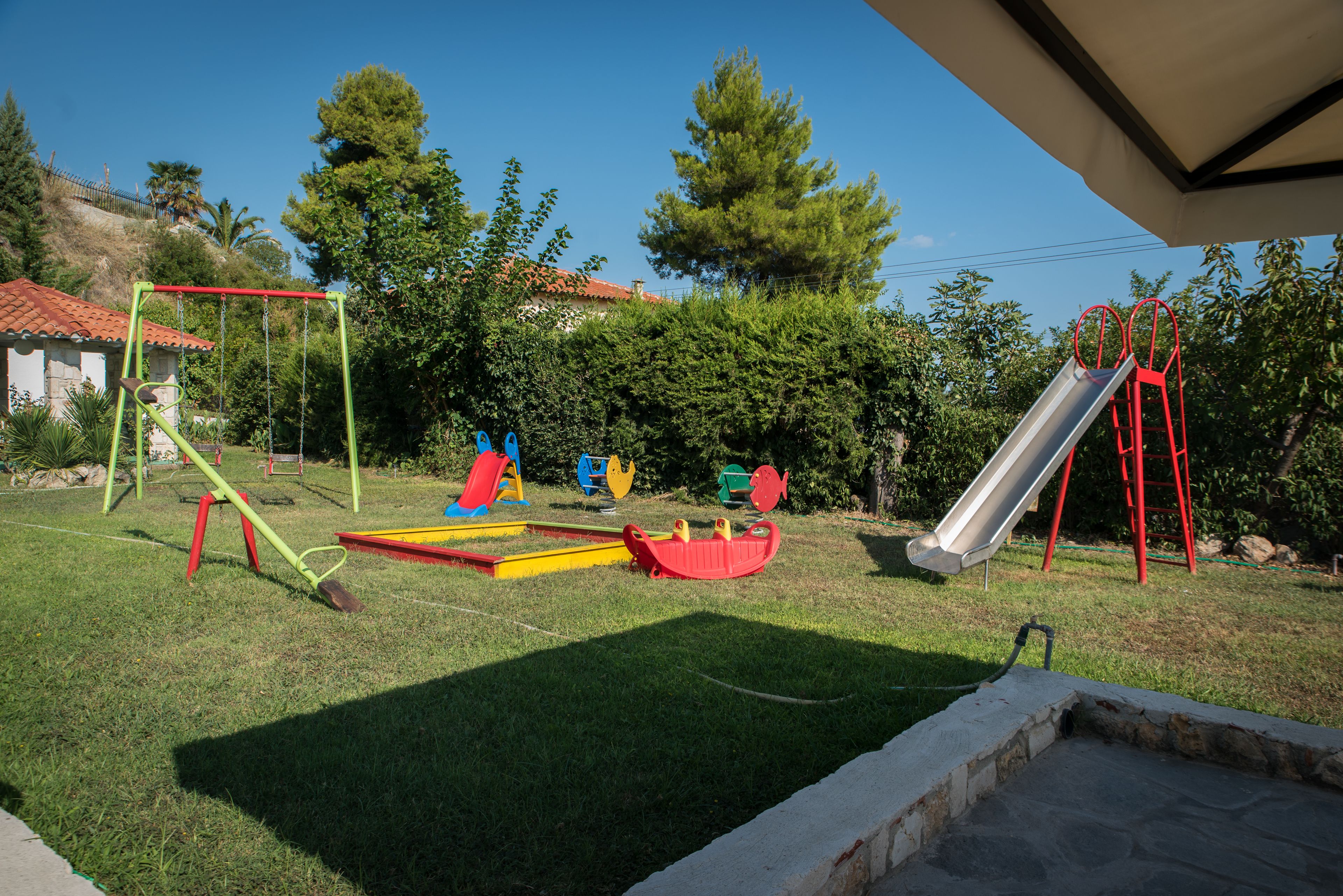 children’s play area – outdoor