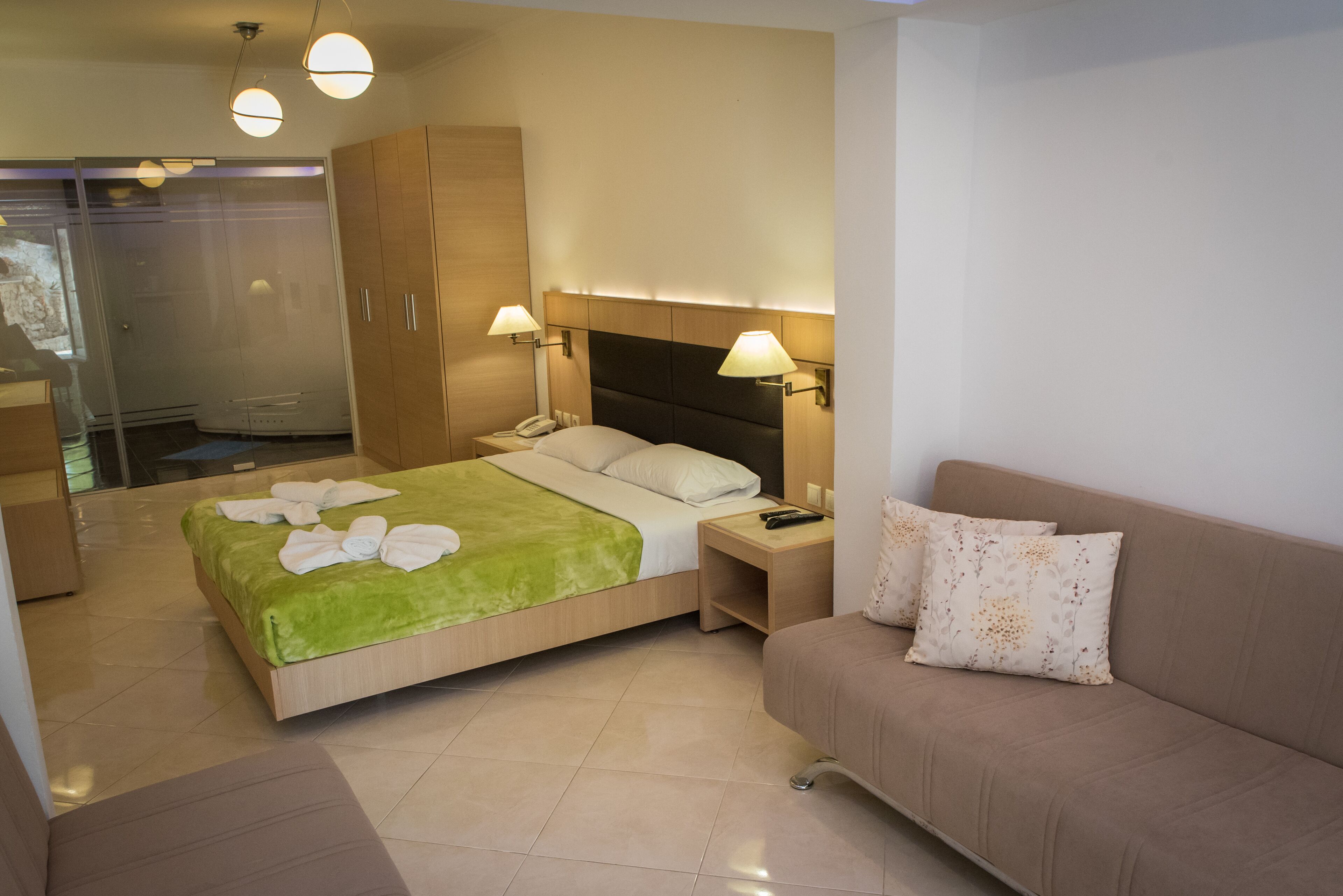 family quadruple room | 1 bedroom, soundproofing, iron/ironing board, bed sheets