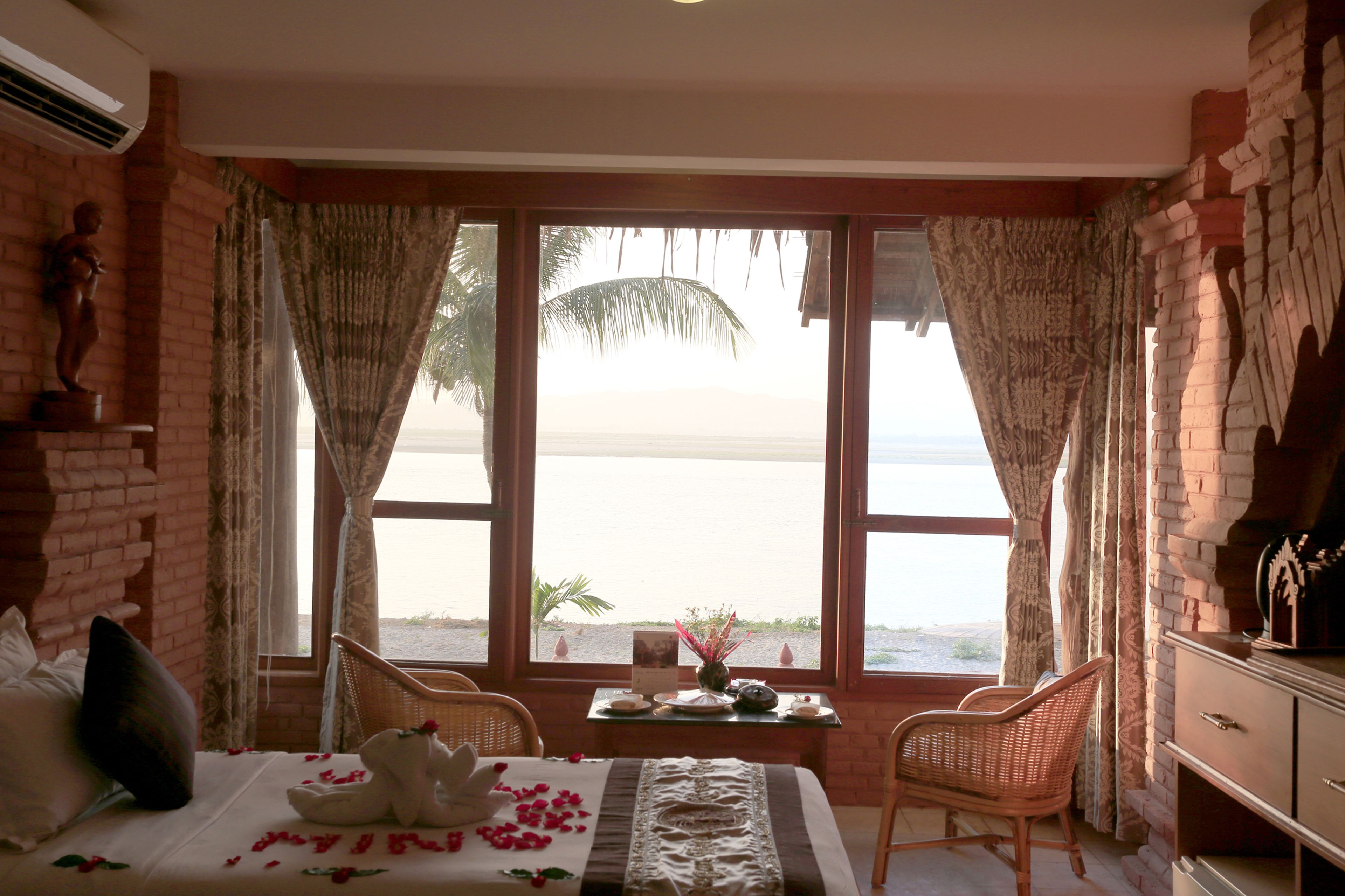 Deluxe-huone, jokinäköala | Näkymä huoneesta