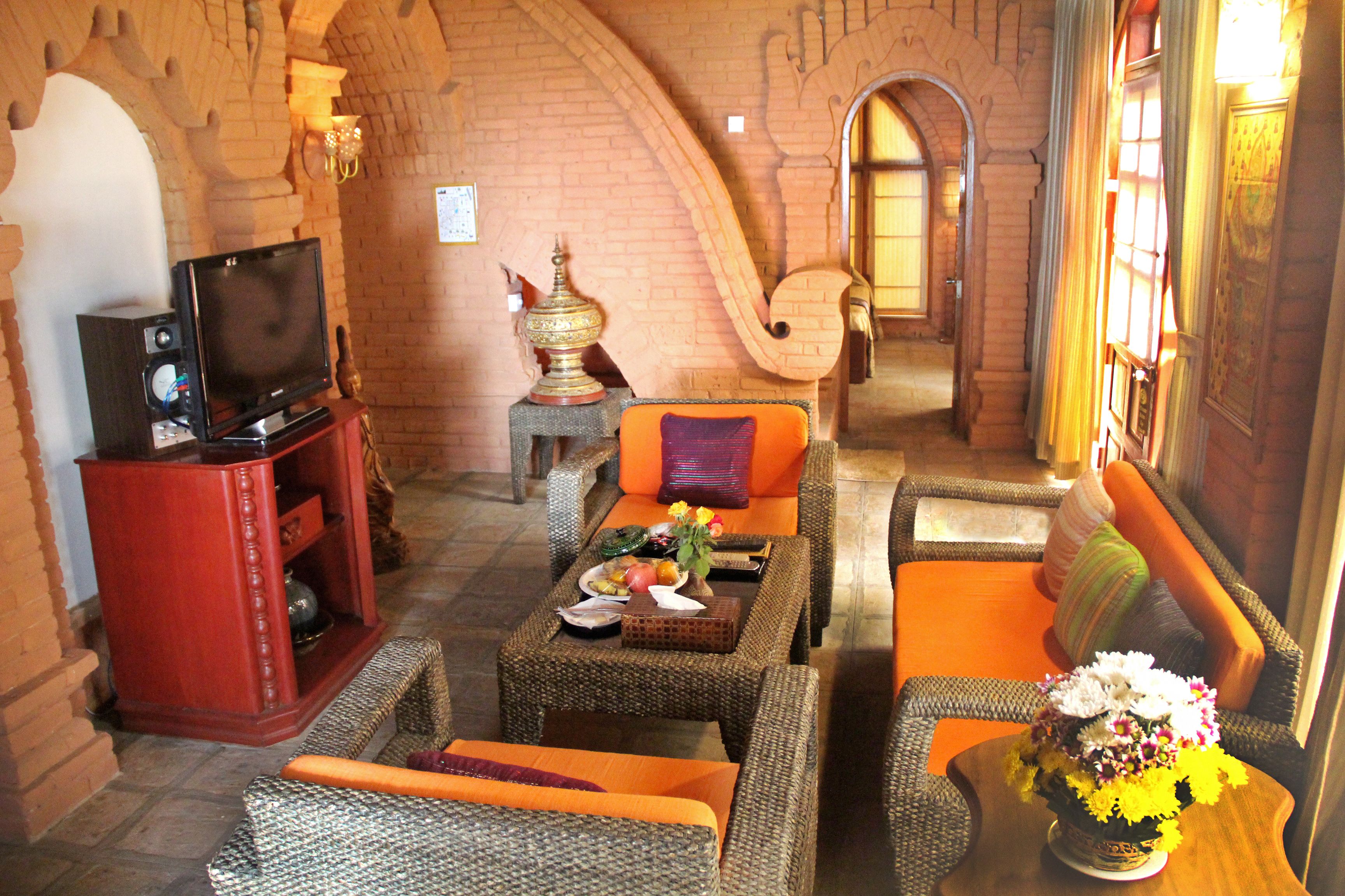 21-inch flat-screen tv with satellite channels, tv