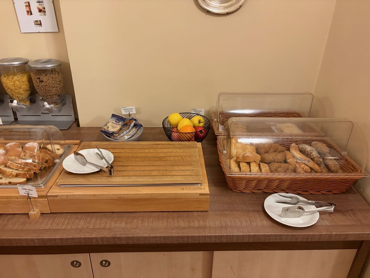 Ilmainen päivittäinen buffetaamiainen 