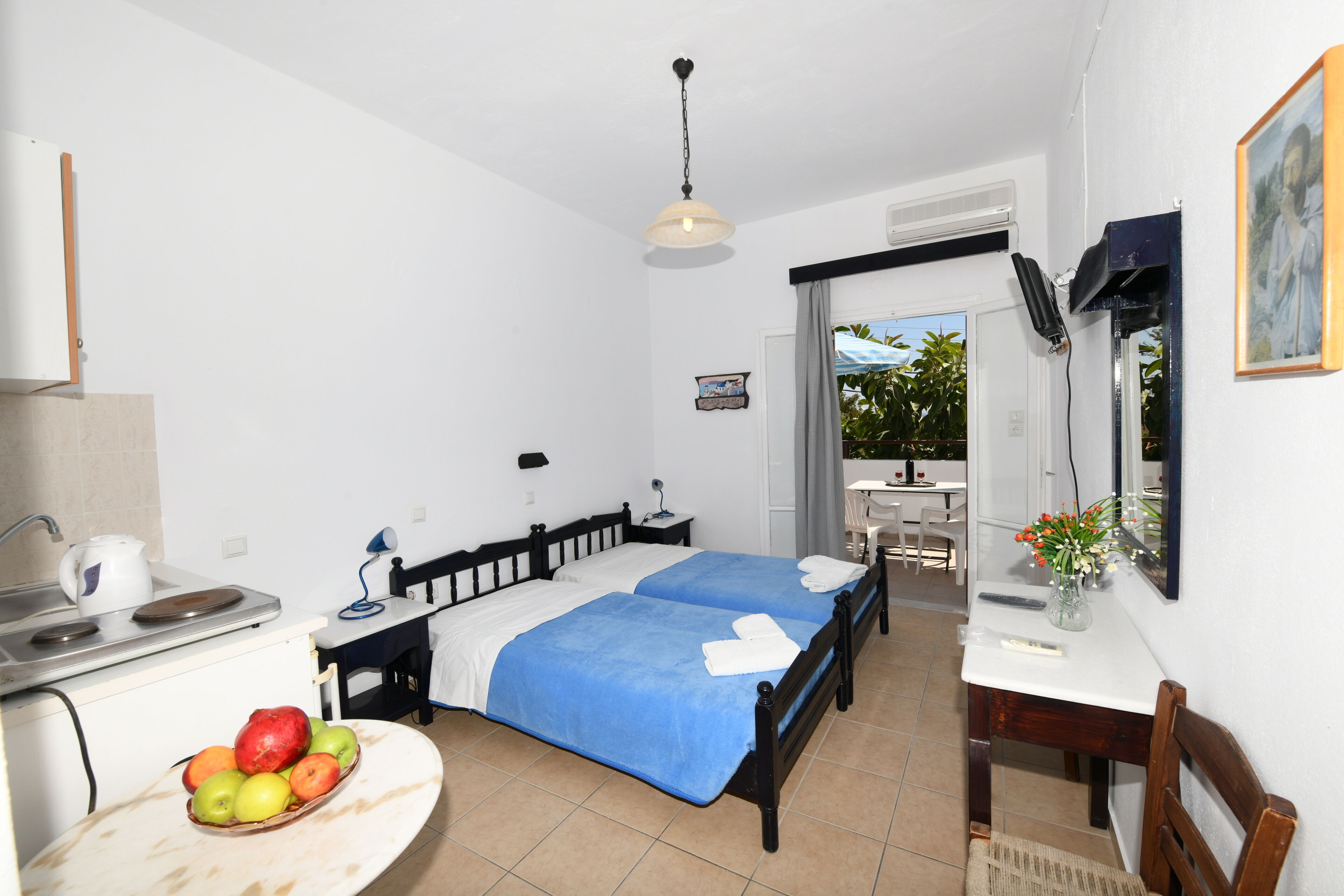 economy studio, sea view (double) | 1 bedroom, in-room safe, iron/ironing board, free wifi