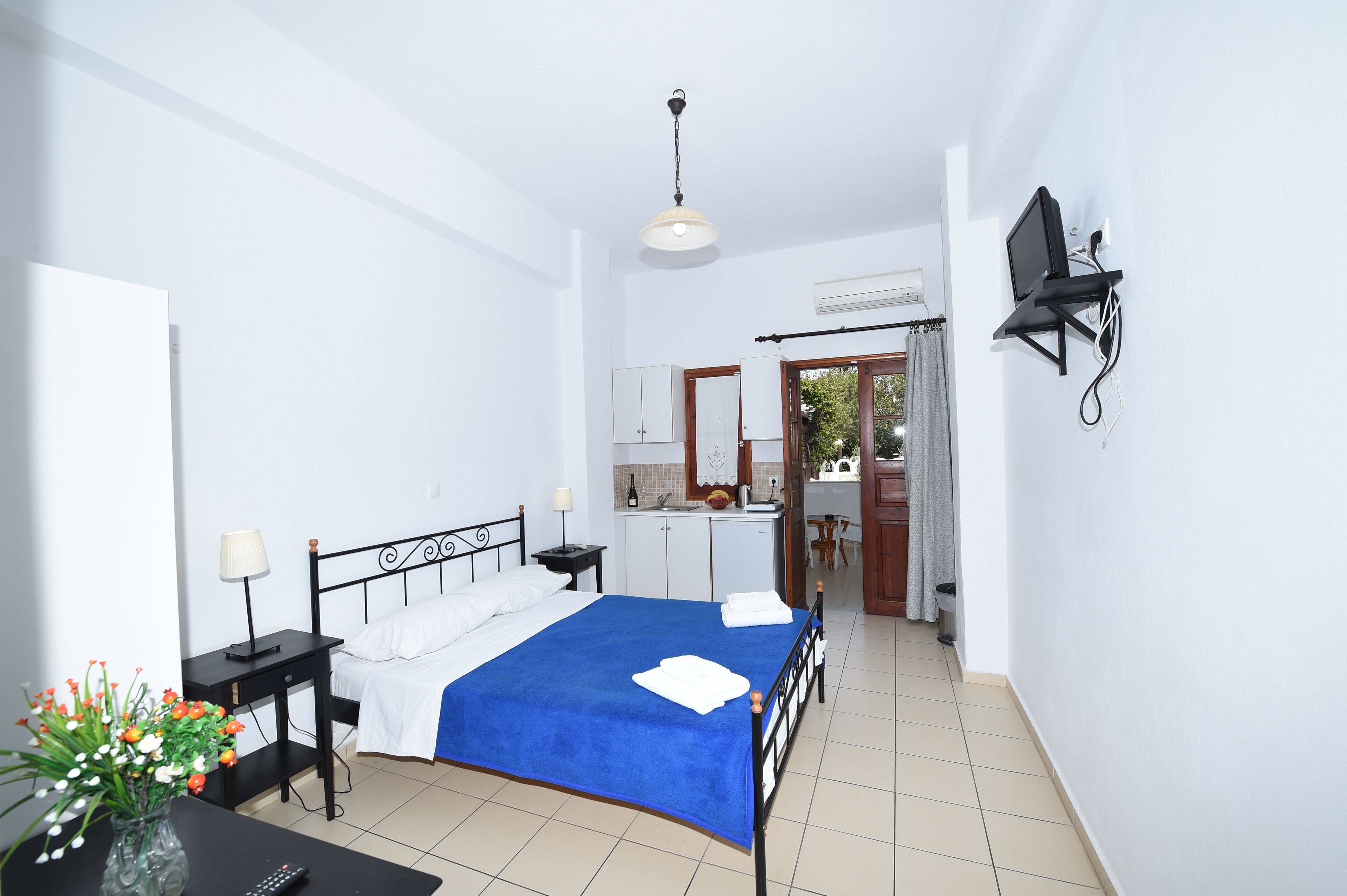 comfort studio | 1 bedroom, in-room safe, iron/ironing board, free wifi