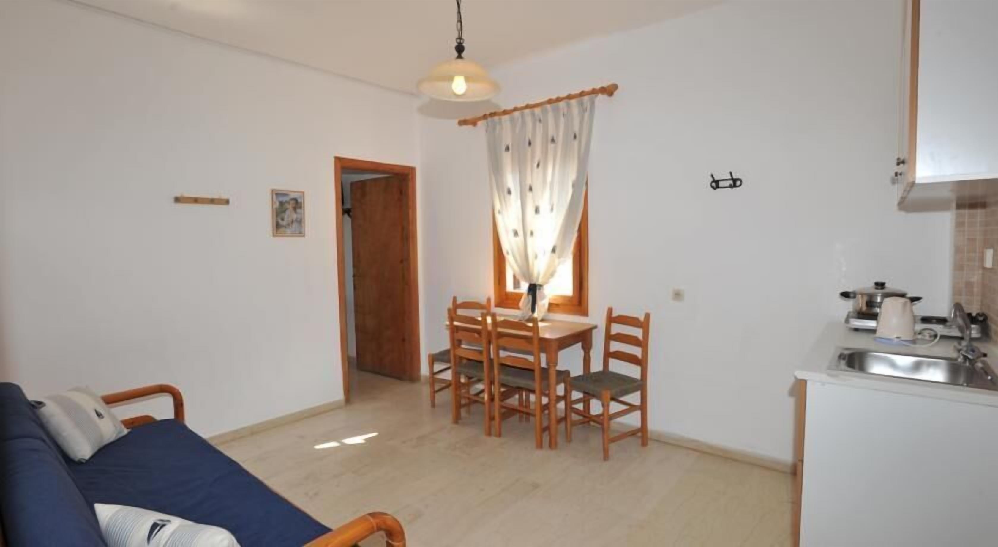 apartment, 1 bedroom | living area | flat-screen tv