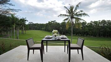 Golf View | Gazebo