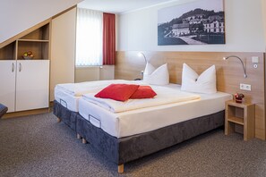 Double Room | Desk, cots/infant beds, free WiFi, bed sheets - Pension Sartor (Altenberg)