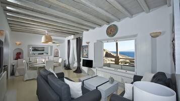 Apartment Harmony | Living area | Flat-screen TV