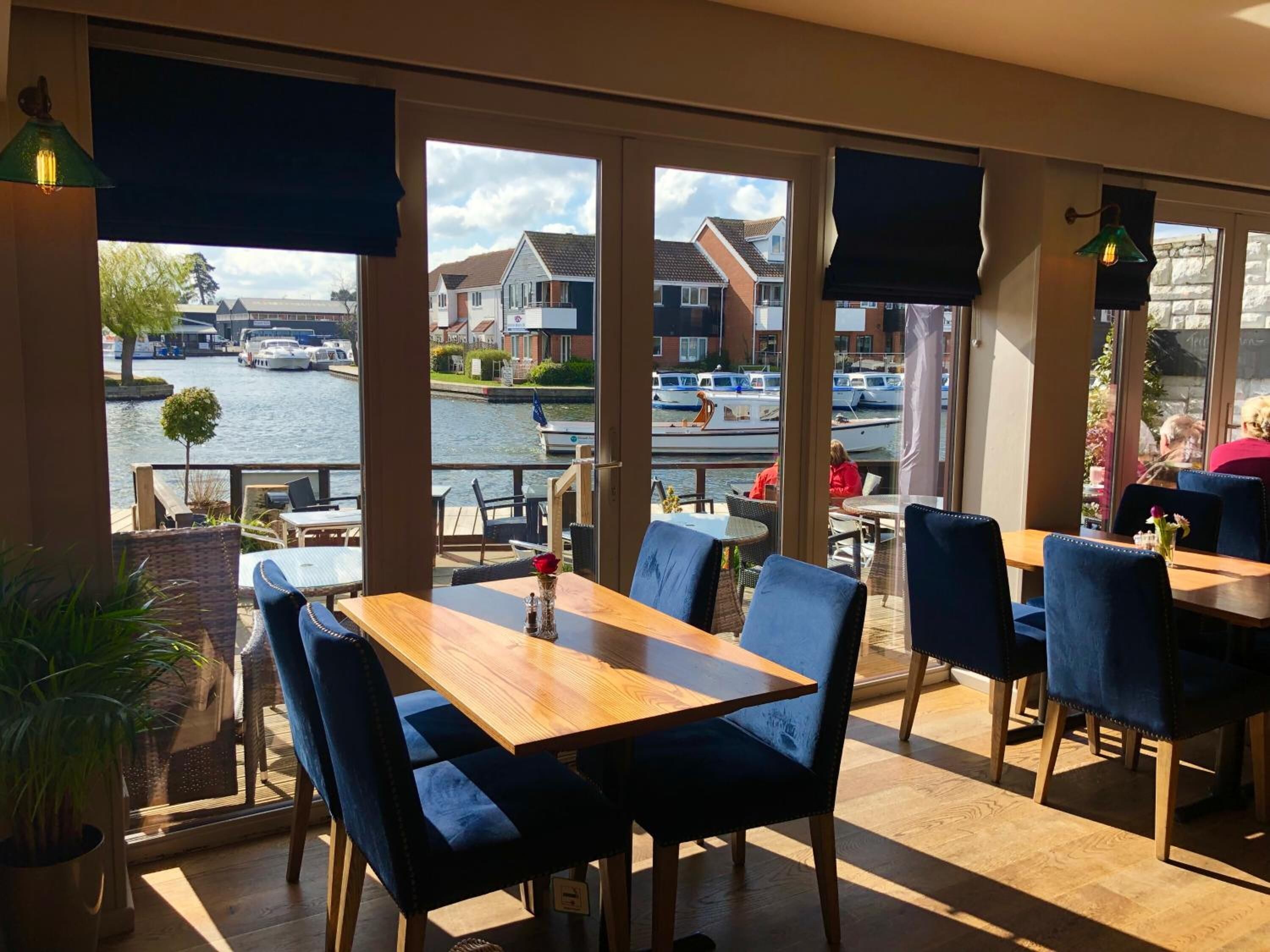 breakfast, lunch, dinner served; regional cuisine, al fresco dining