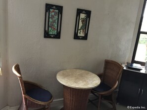 Lobby sitting area - Kode Inn (Tagbilaran)