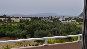 Unclassified image, 3 of 27, button - Vasilis Studios (Kos)