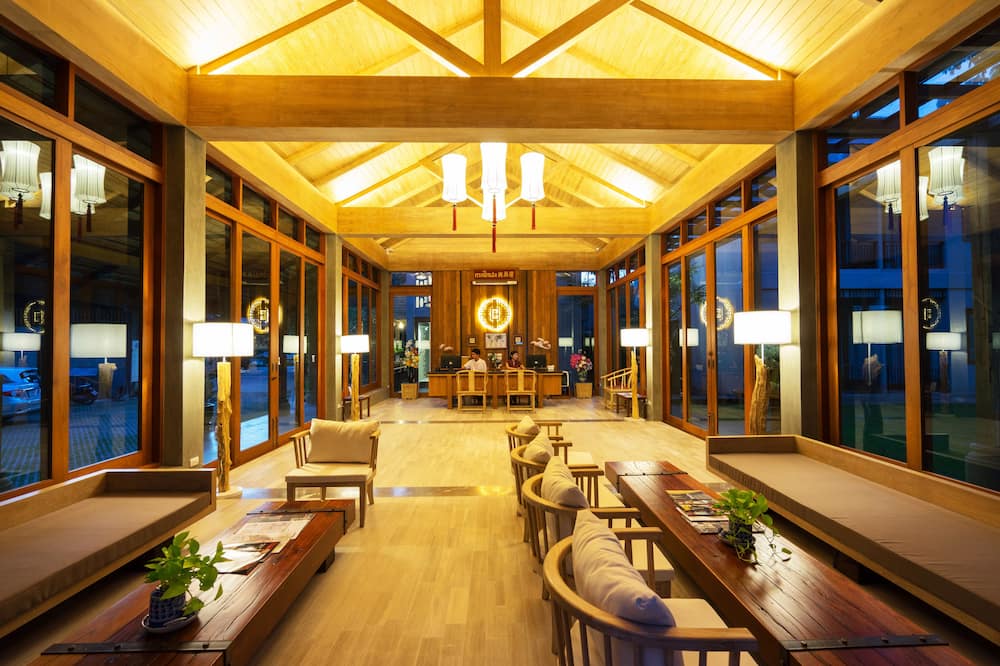 Chu Hotel