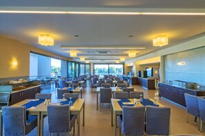 Breakfast and dinner served, Greek cuisine