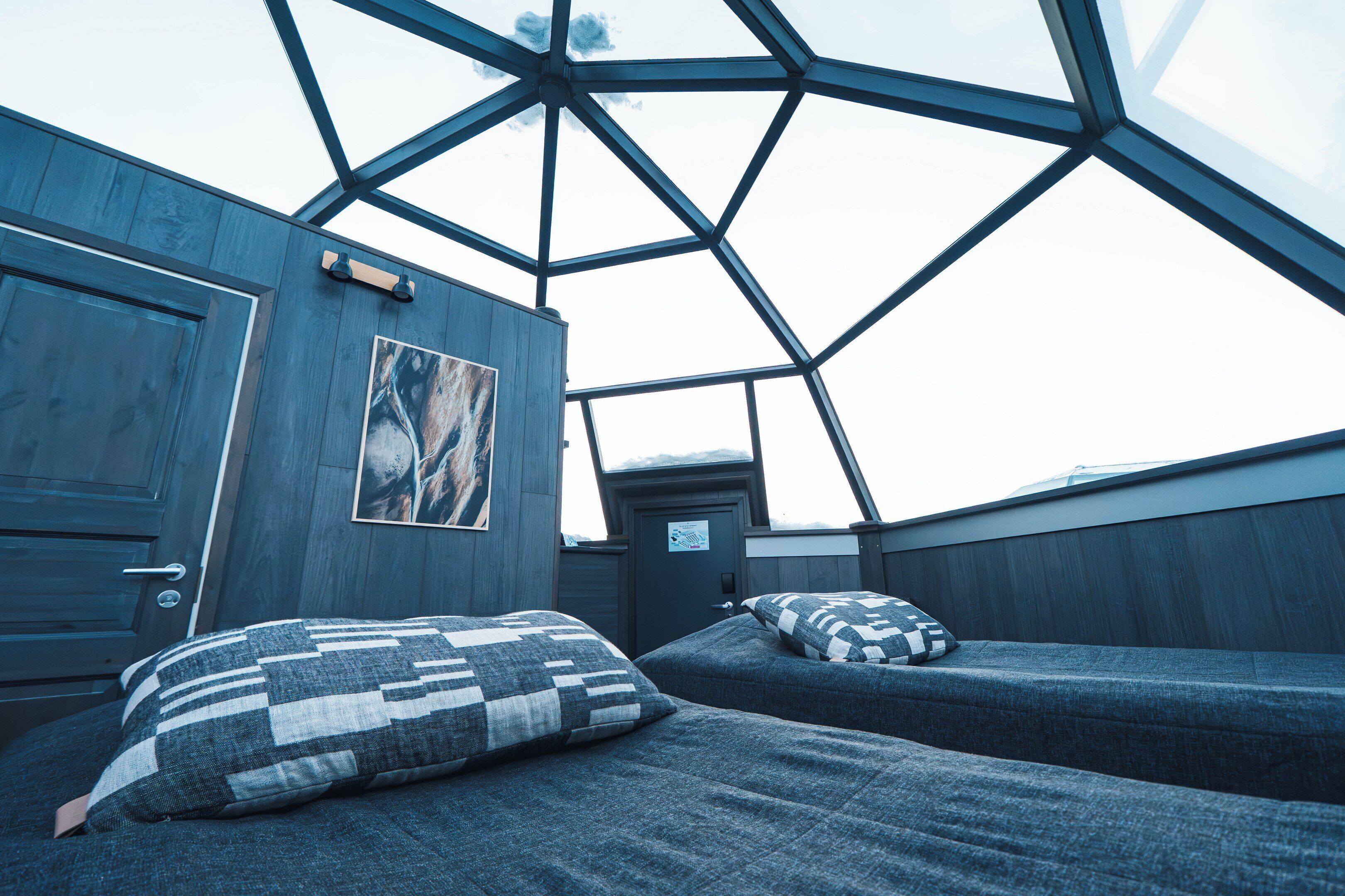 Twin Glass Igloo (warm room)
